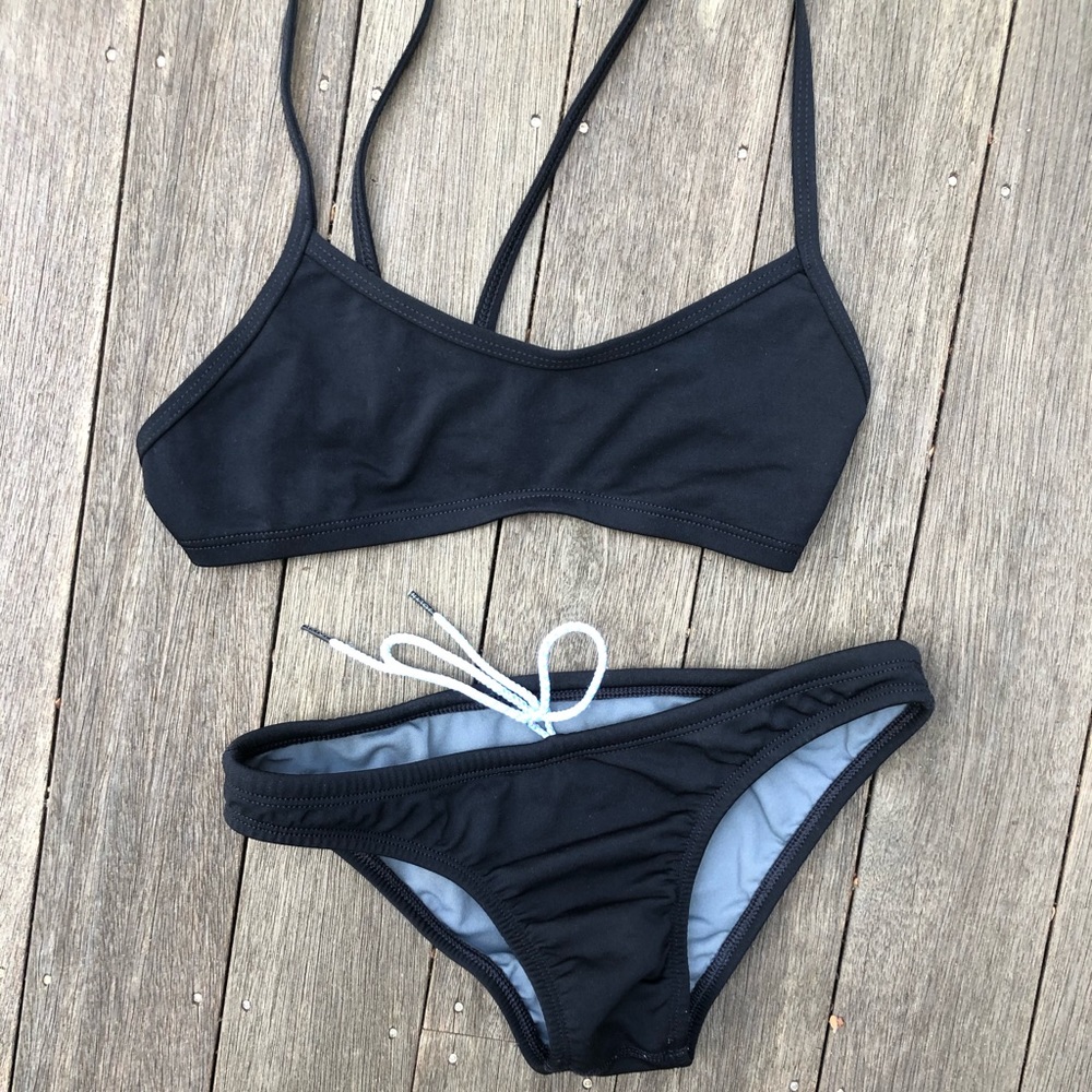 Jolyn bikini